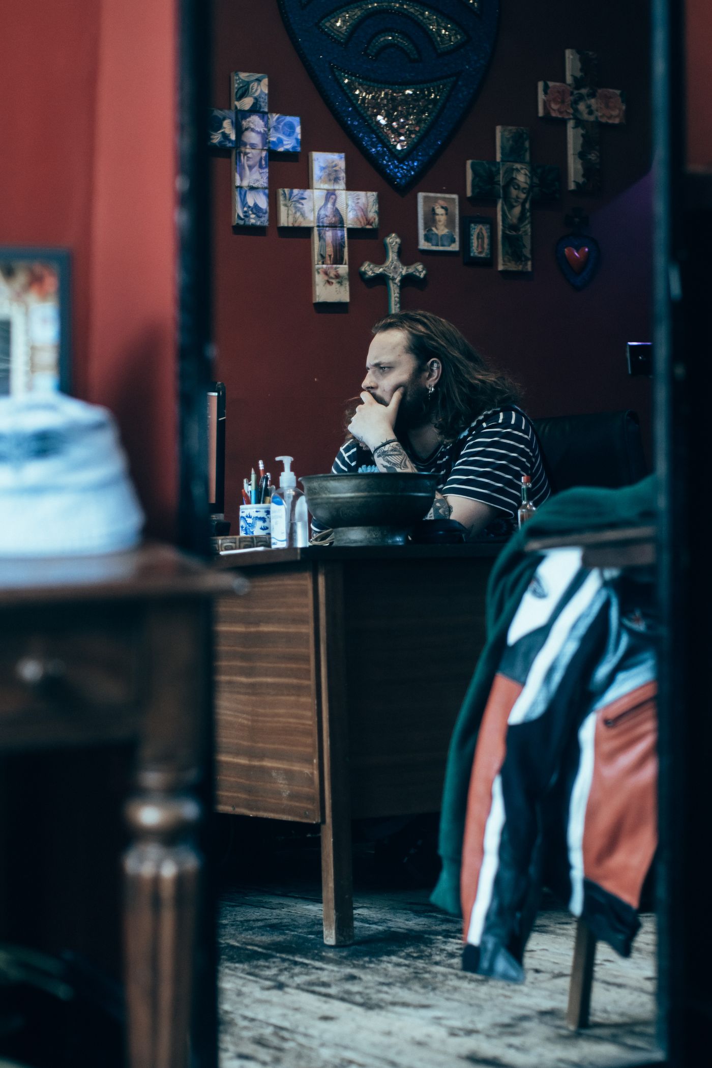Red Room, Slow Afternoon — photo 10