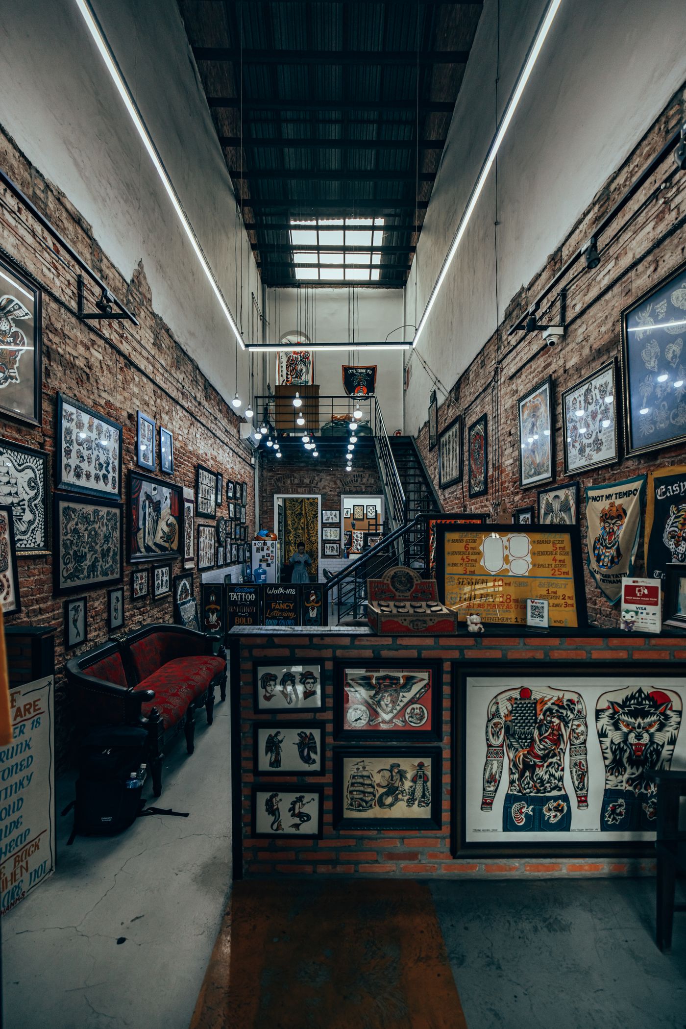 Brick Walls and Backpieces — photo 7