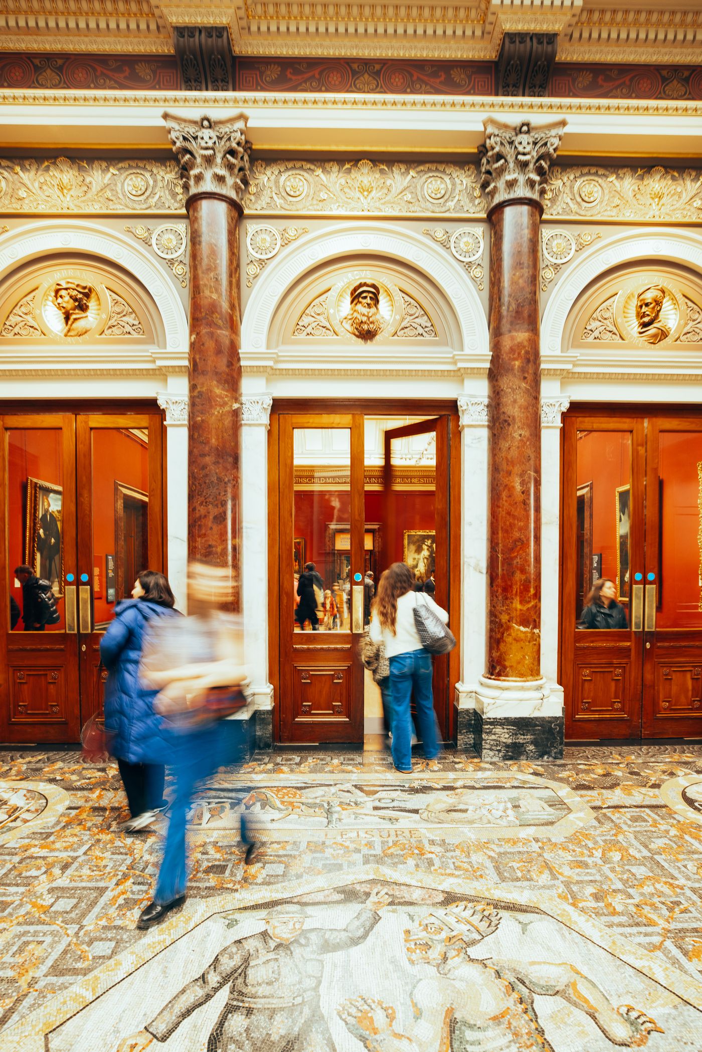 Gilded Ceilings, Bronze Beards — photo 12