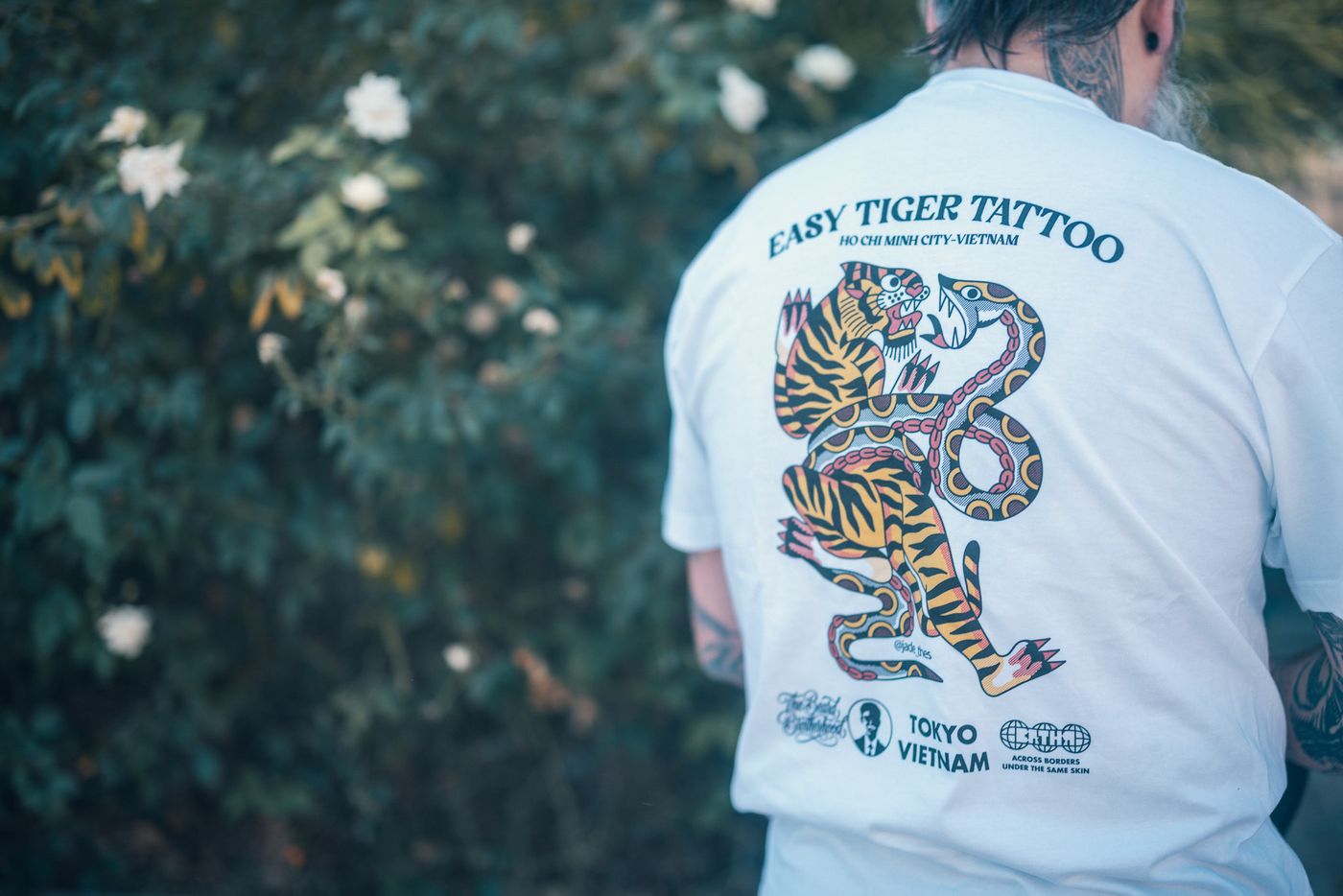 A tiger on his back.