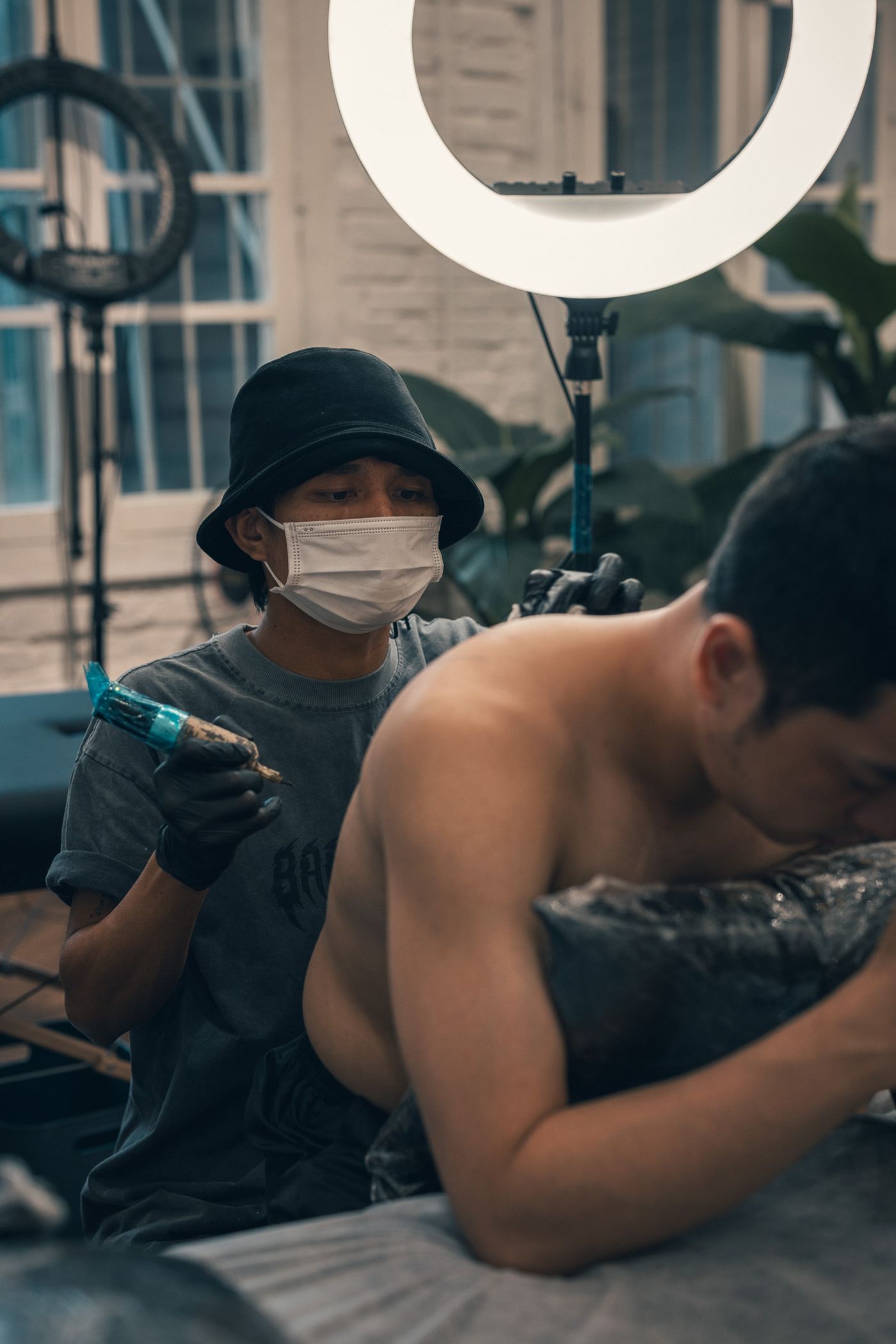 路地の奥の、光の写真 30